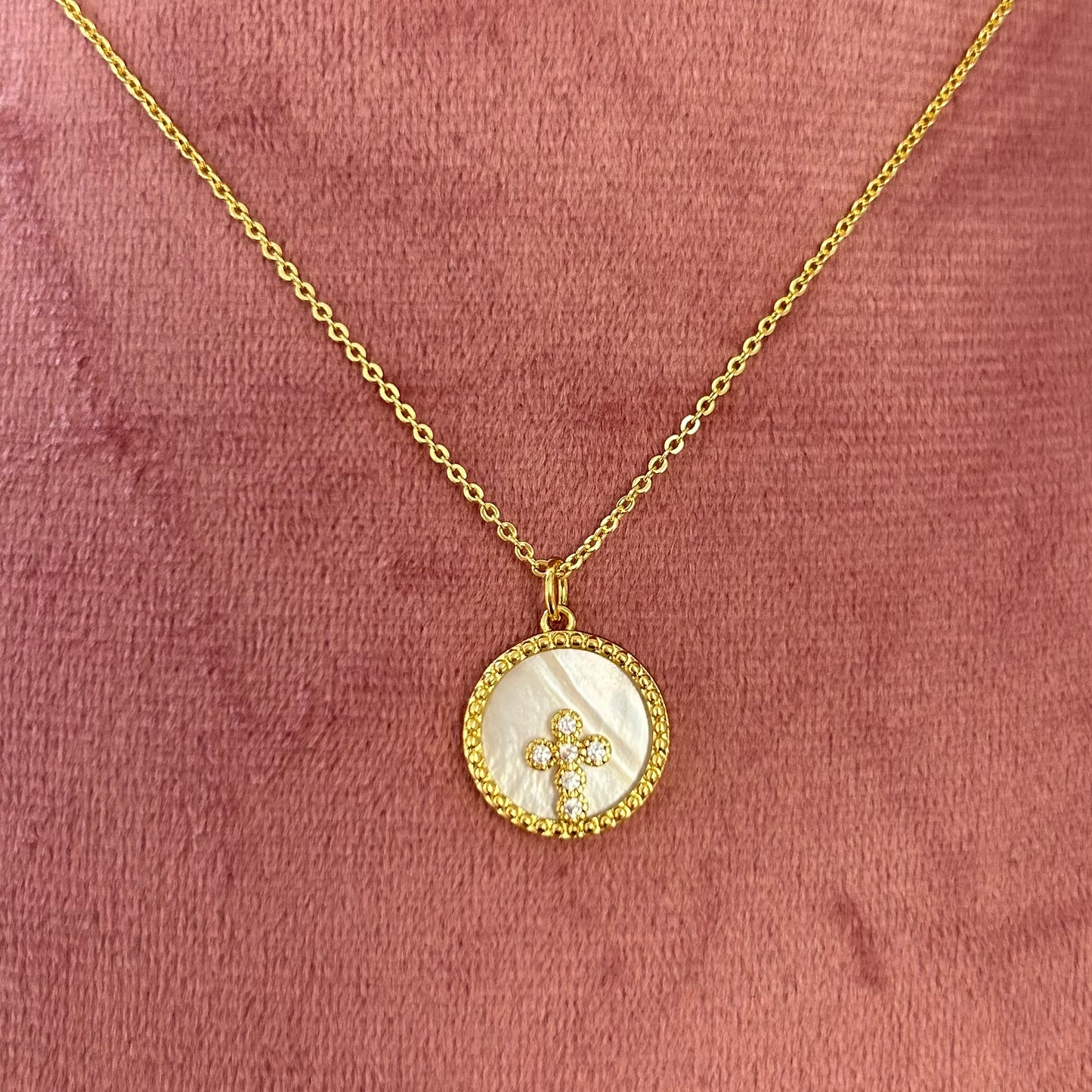 Round Dainty Cross