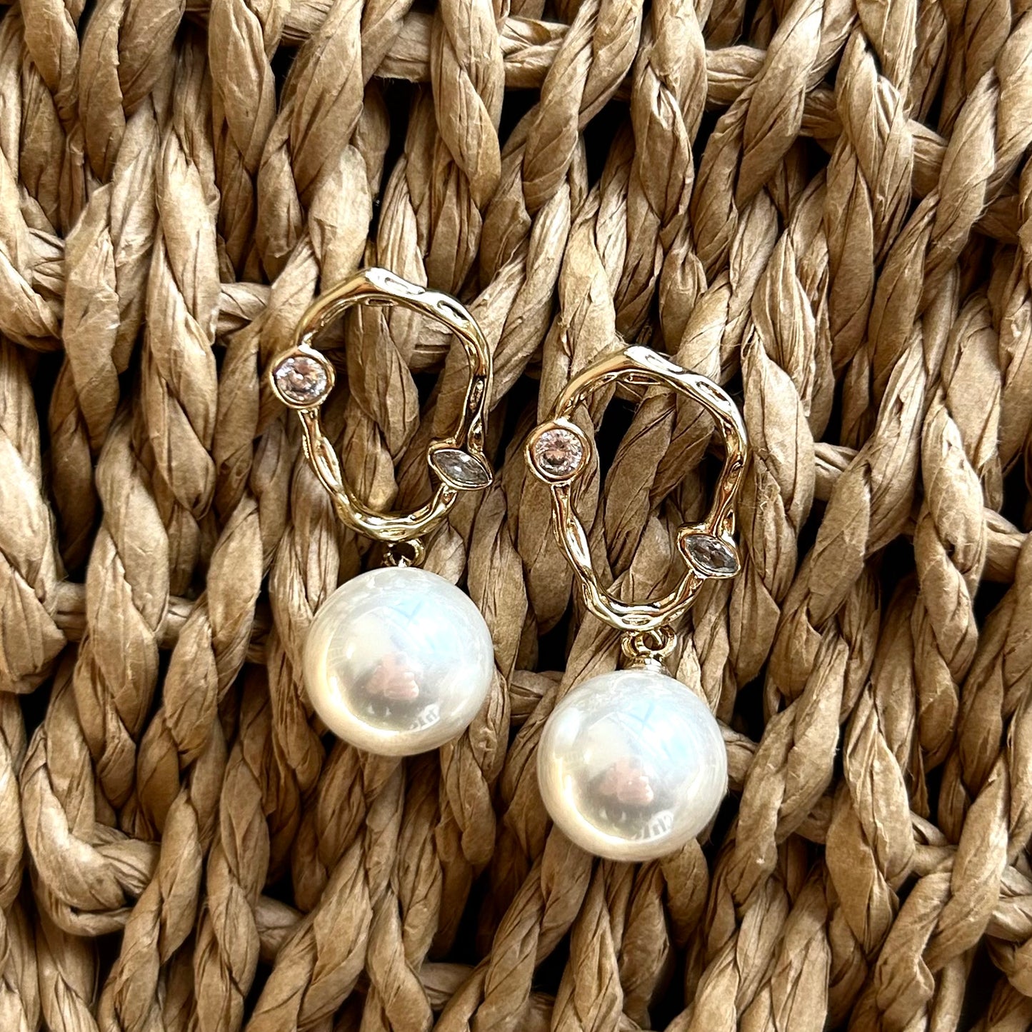 Dainty Pearl Drops