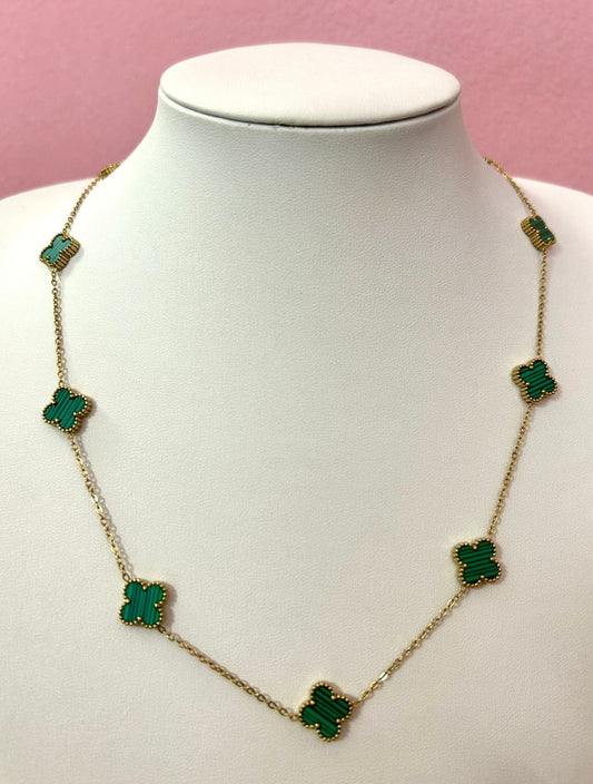 10 Motifs Clover Necklace