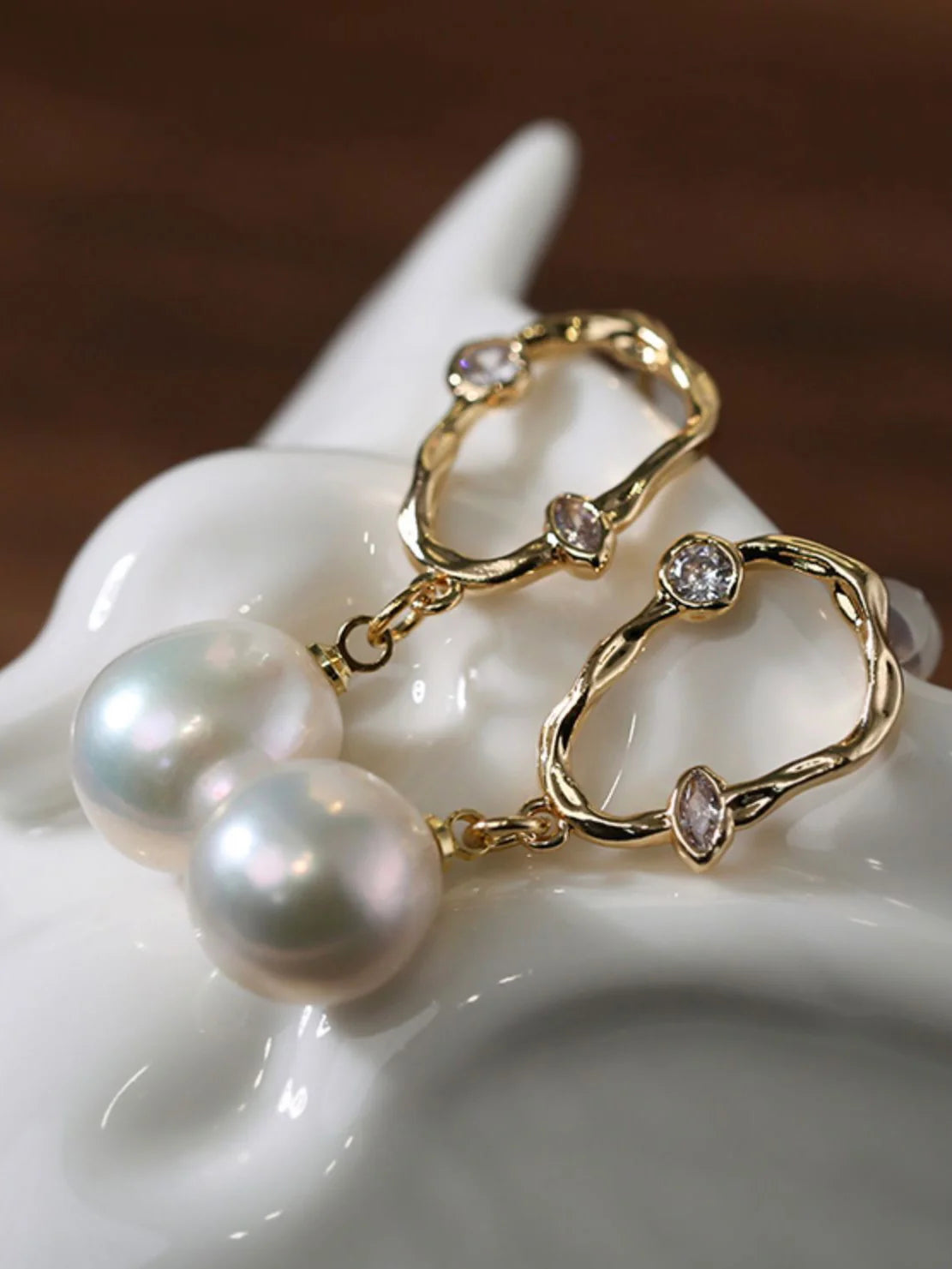 Dainty Pearl Drops
