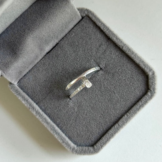 Nail Ring
