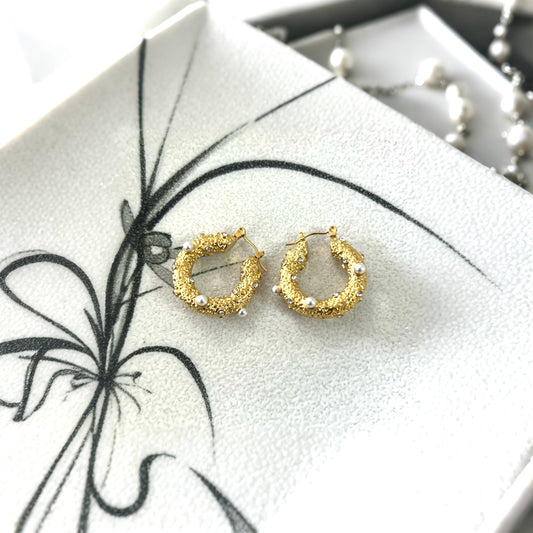 Rocky Pearl Hoops