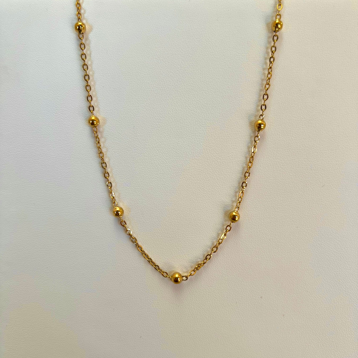 Dot Necklace