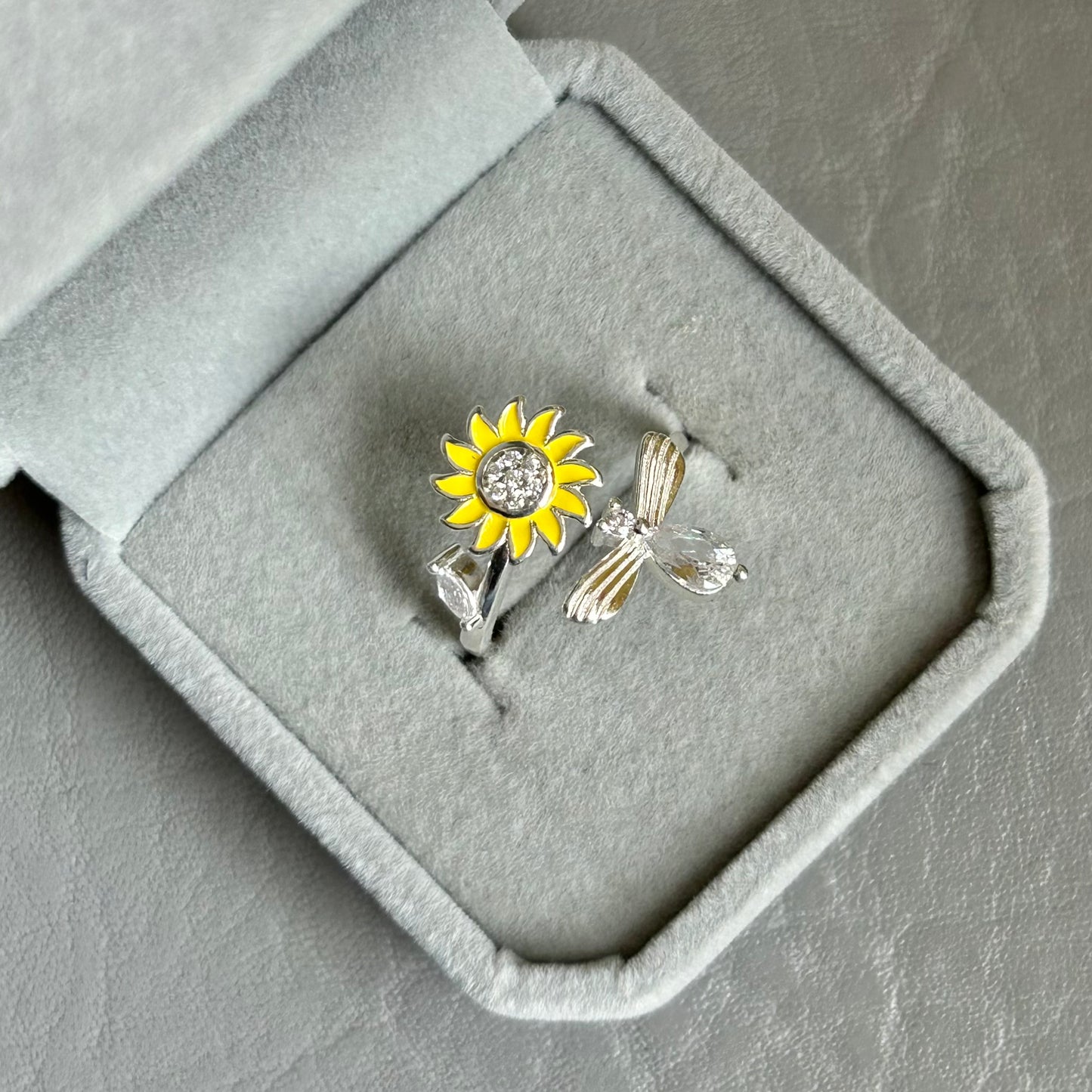 Anillo Giratorio Girasol y Abeja