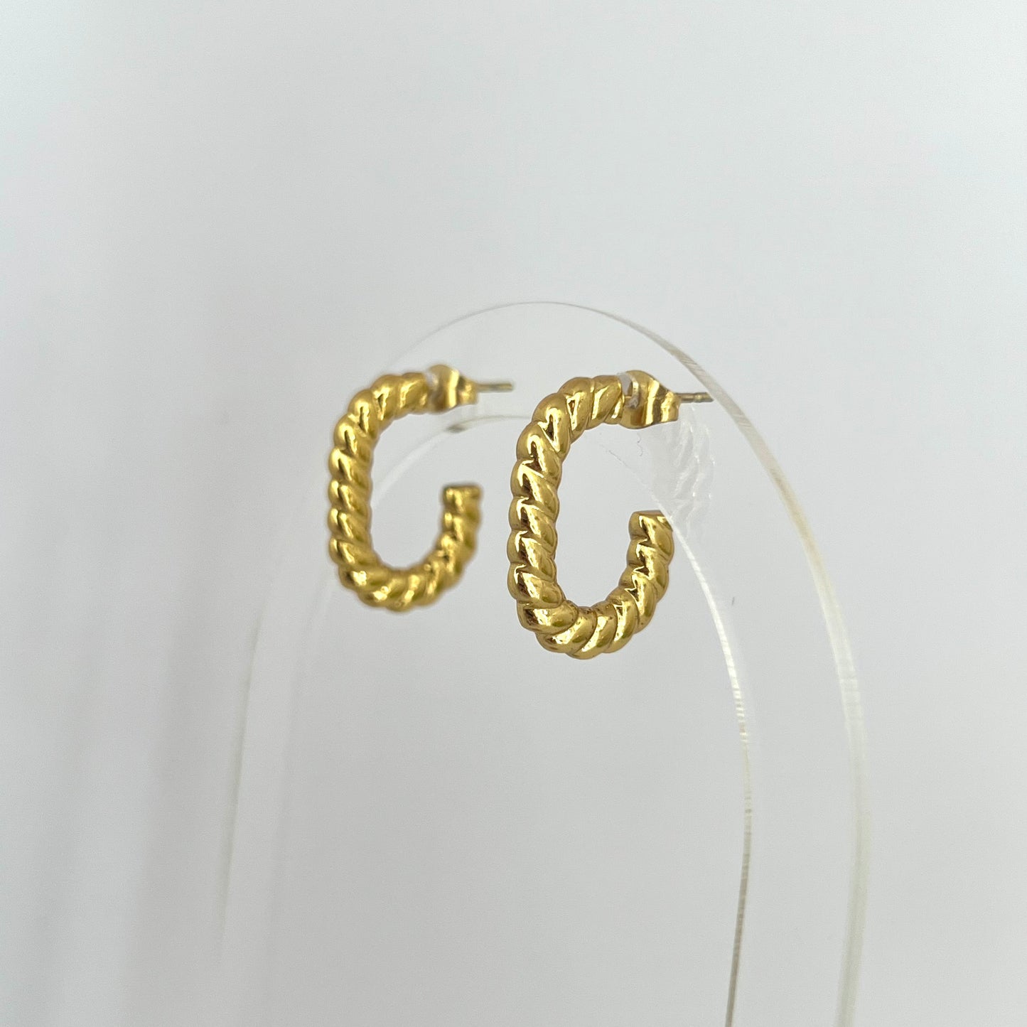 Twisted Half Hoops