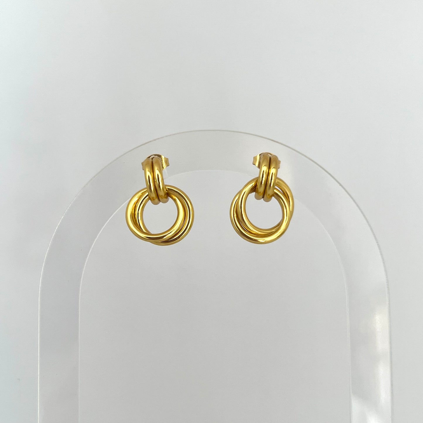 Twisted Studs