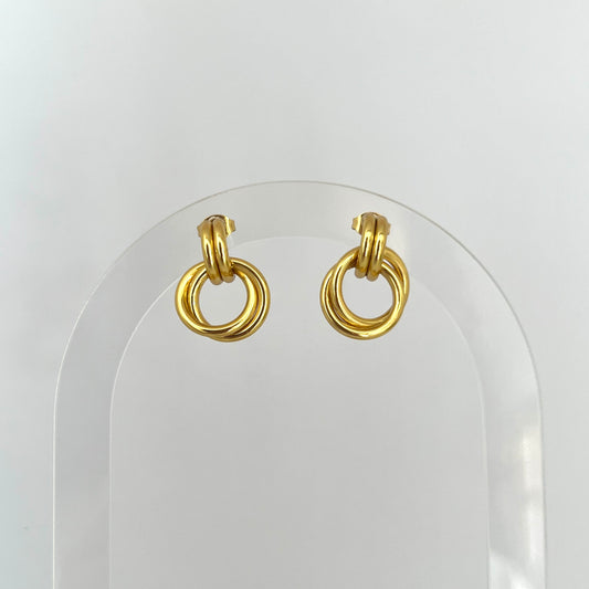 Twisted Studs