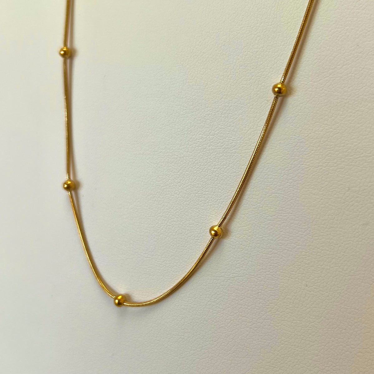 Dot Necklace