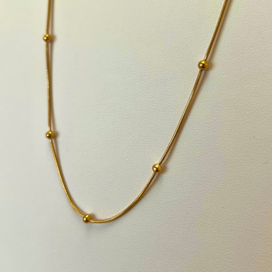 Dot Necklace