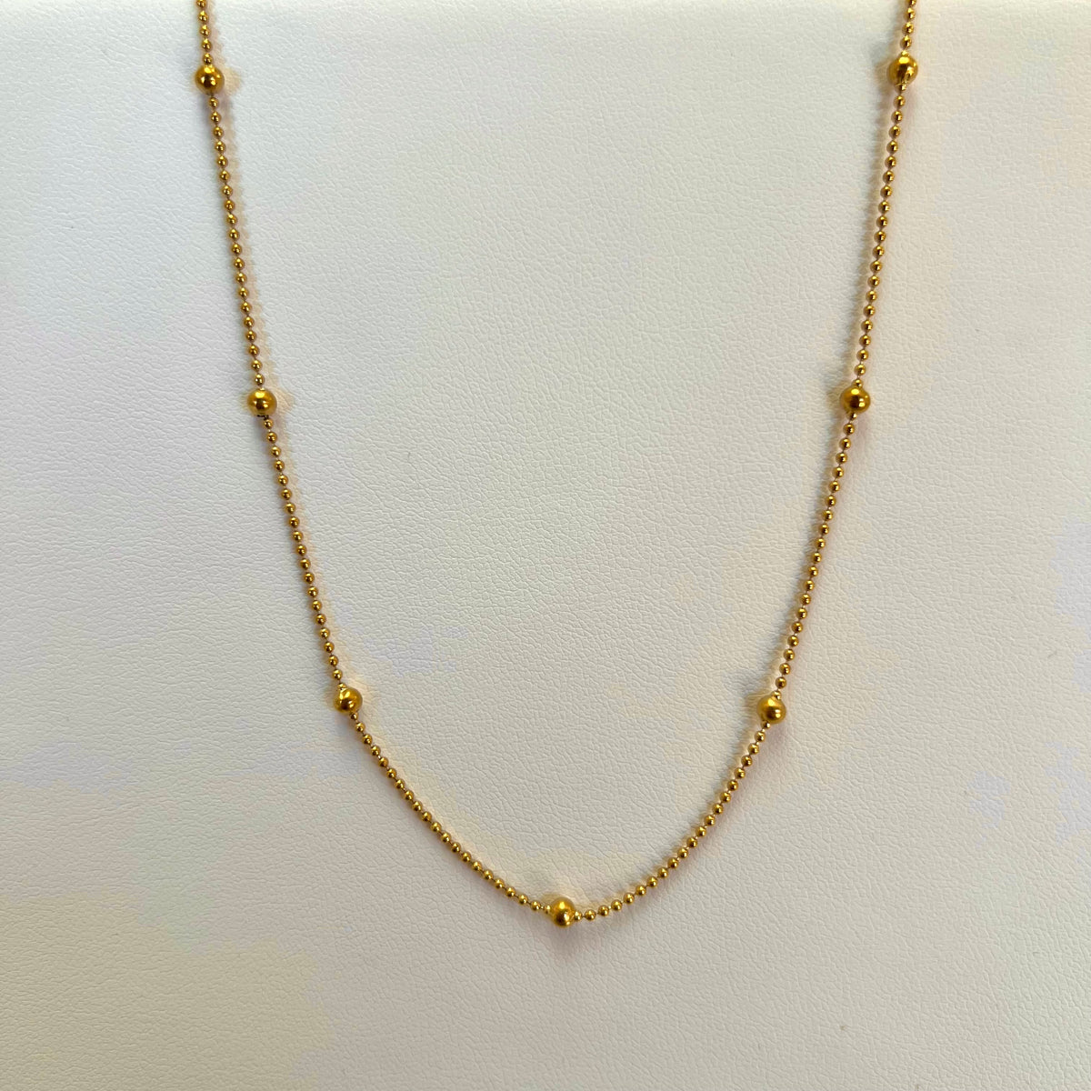 Dot Necklace