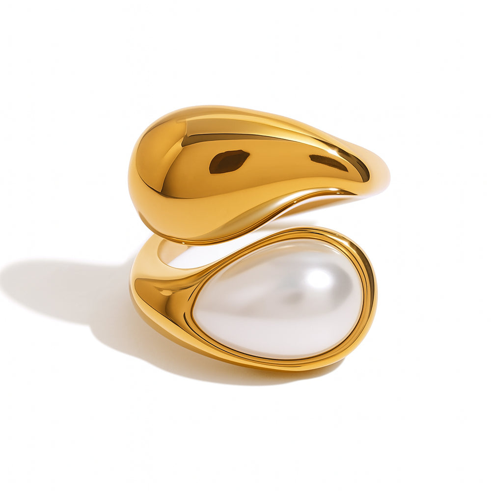Pearl Chunky Ring