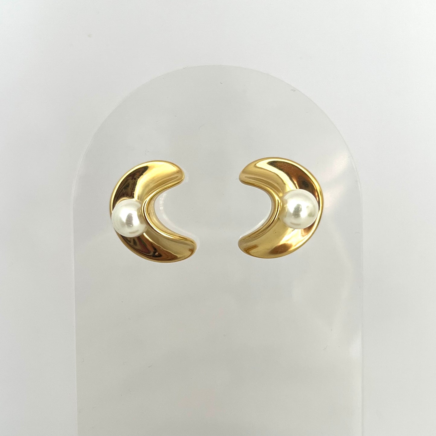 Wave Pearl Earrings