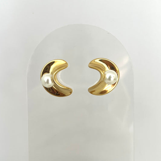 Wave Pearl Earrings