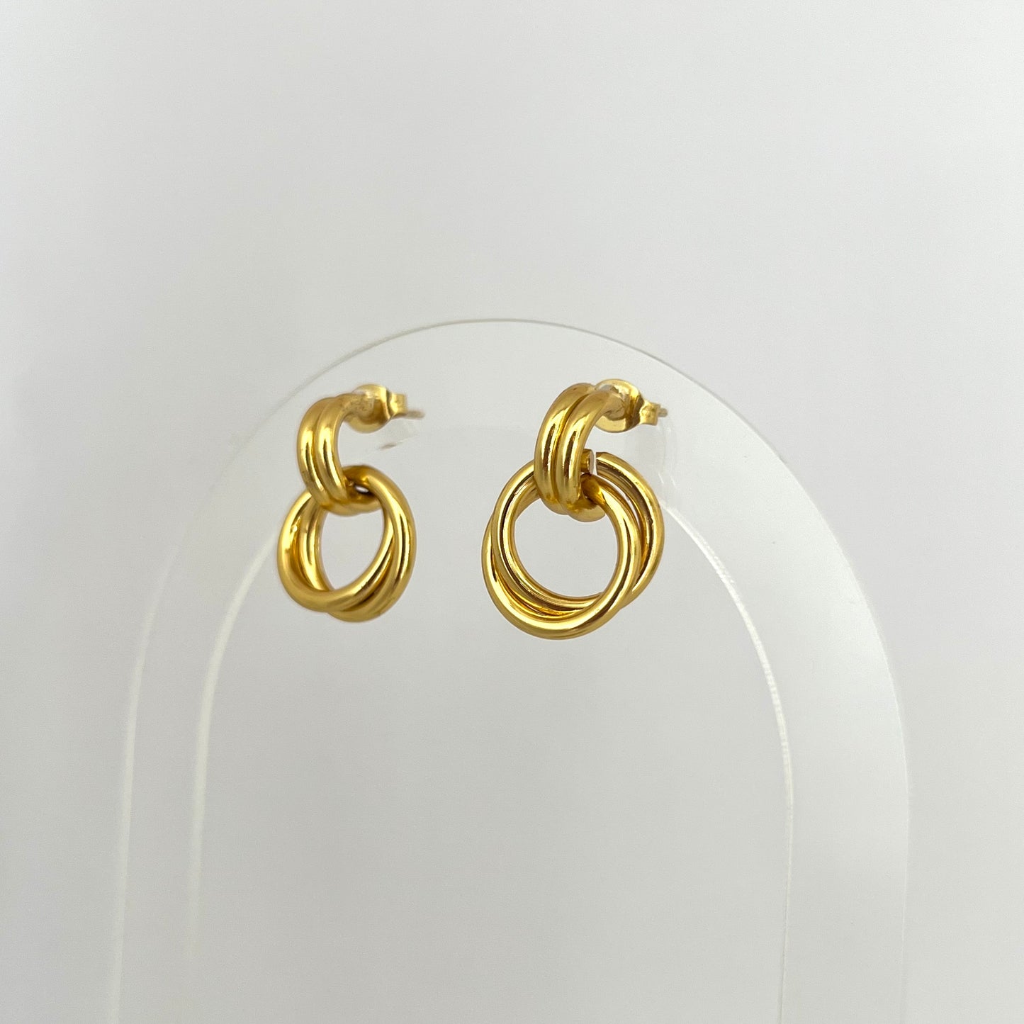 Twisted Studs
