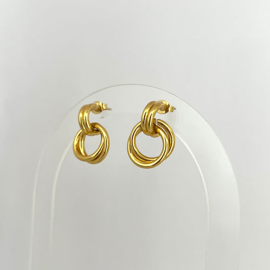 Twisted Studs
