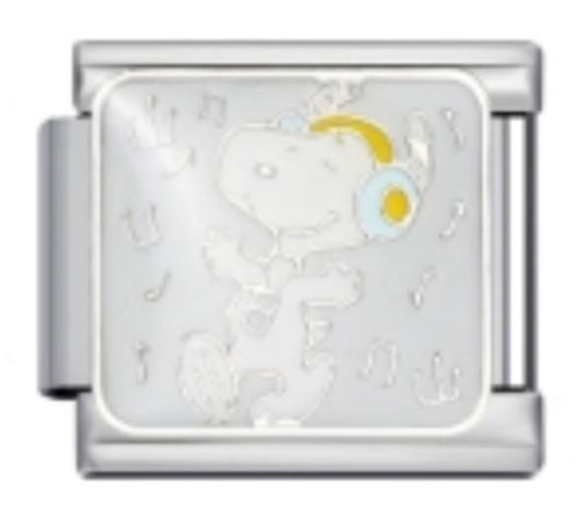 Snoopy Vibing