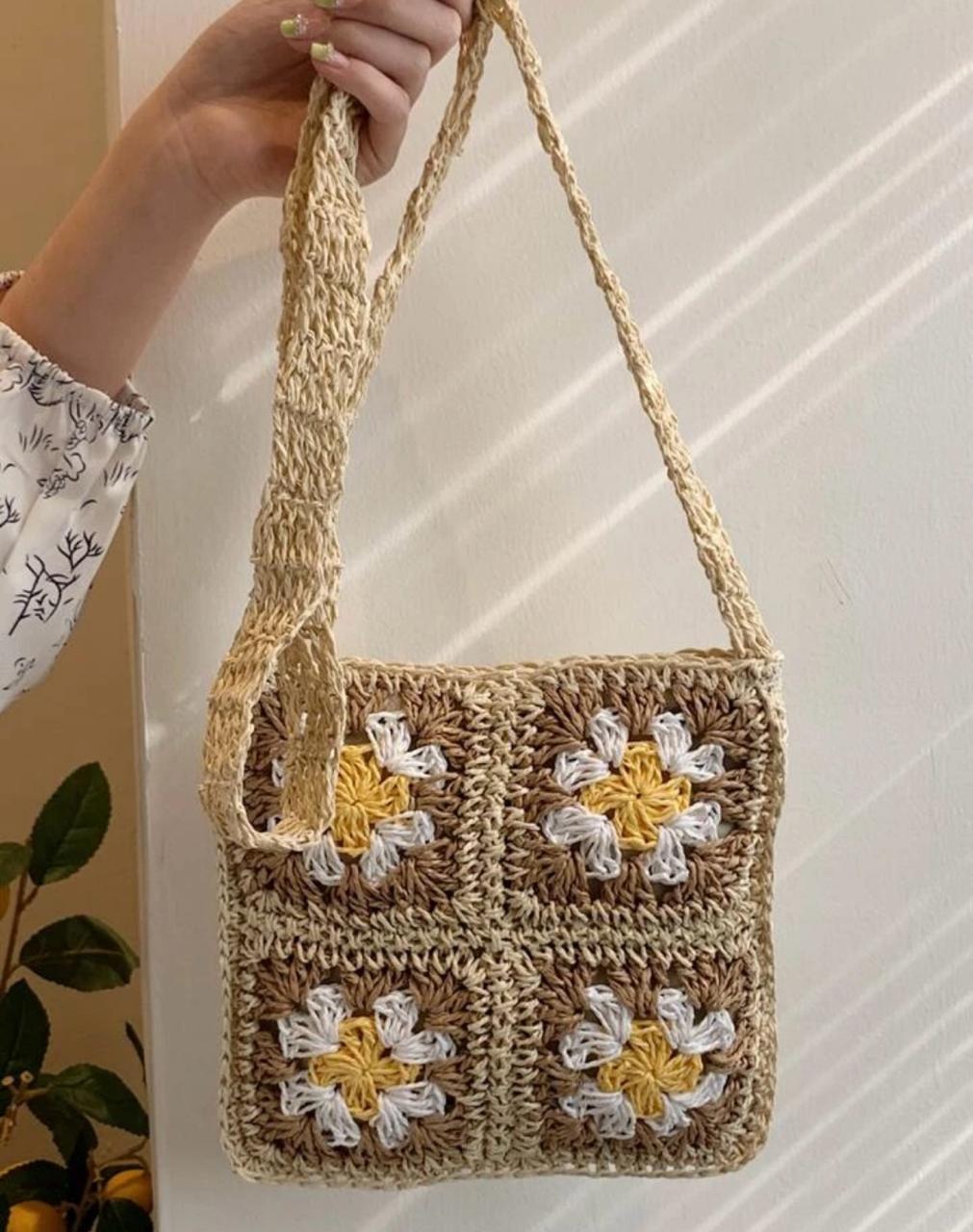 Daisies Bilum Crossbody